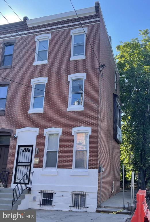 Primary Photo - 2046 N 20th St