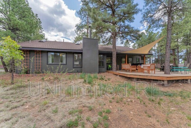 Building Photo - 4236 E Broken Rock Loop