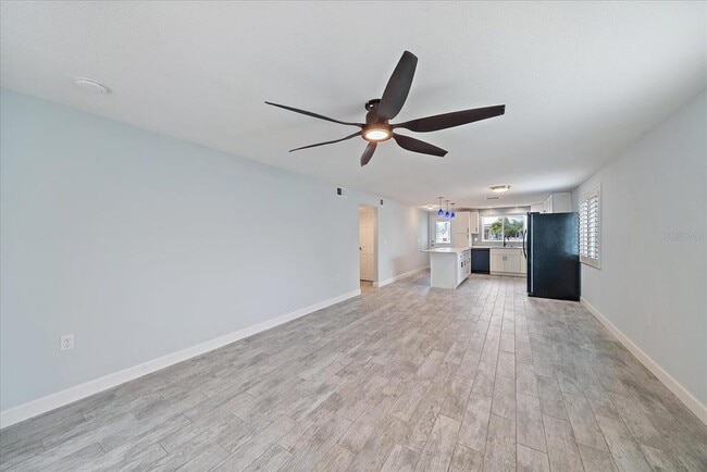 Building Photo - 730 Spanish Dr S