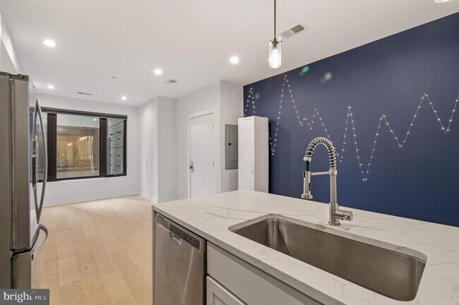 Building Photo - 531 Kennedy St NW