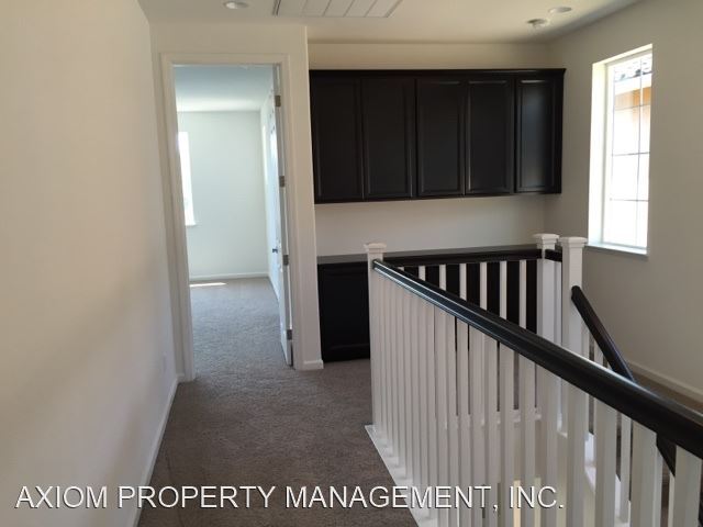 Building Photo - 3 br, 2.5 bath House - 2129 Pasqual Dr.