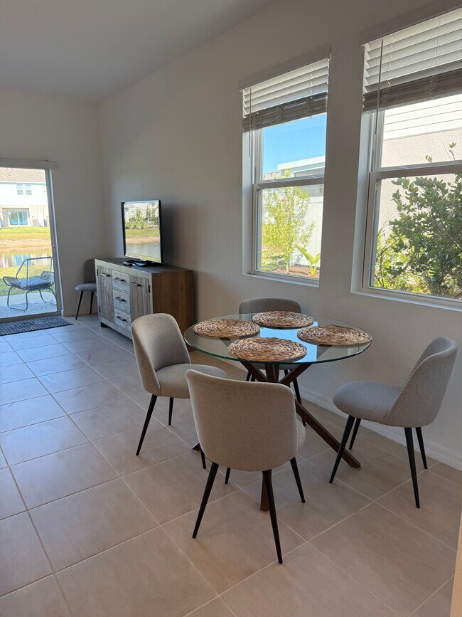 Building Photo - 8733 Winter Breeze Wy