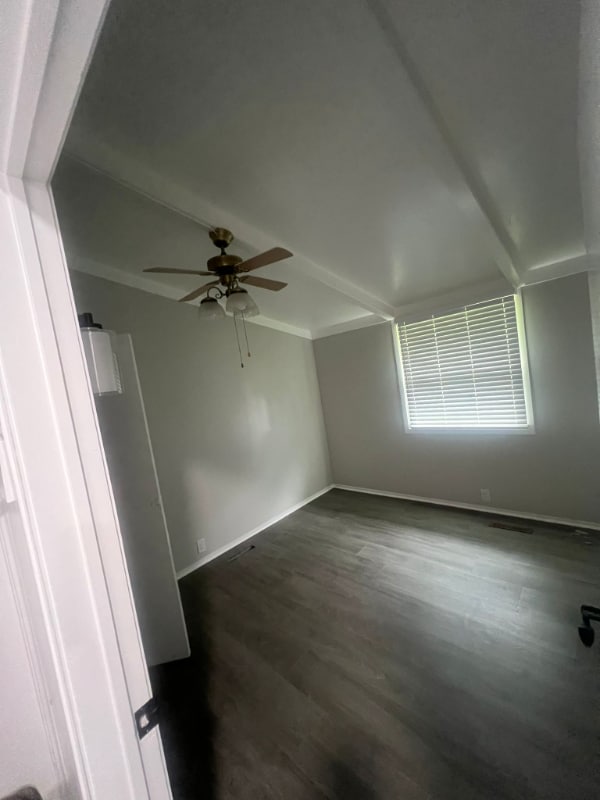 Building Photo - 8 Comanche Ct