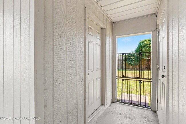 Building Photo - 1552 Dowse Ct NE