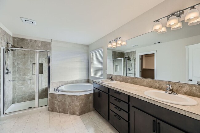 Building Photo - Amazing 3bed/2.5bath Home in Granite Falls!!