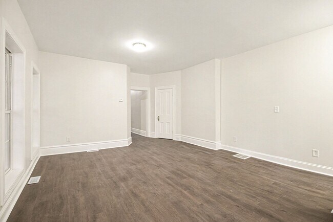 Building Photo - 145 S Pitt St