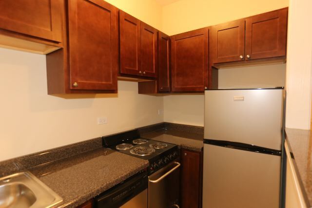 Building Photo - 4349 N Damen Ave