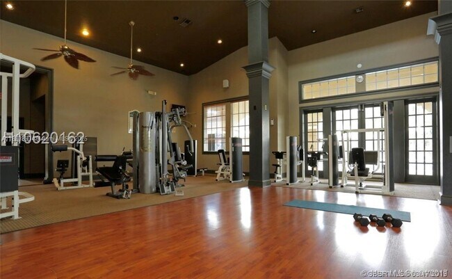 Building Photo - 2520 Centergate Dr
