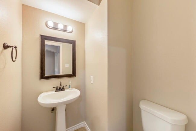 Building Photo - 17901 Madden Dr