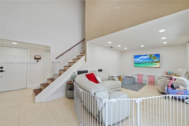 Building Photo - 6523 NW 170th Ln