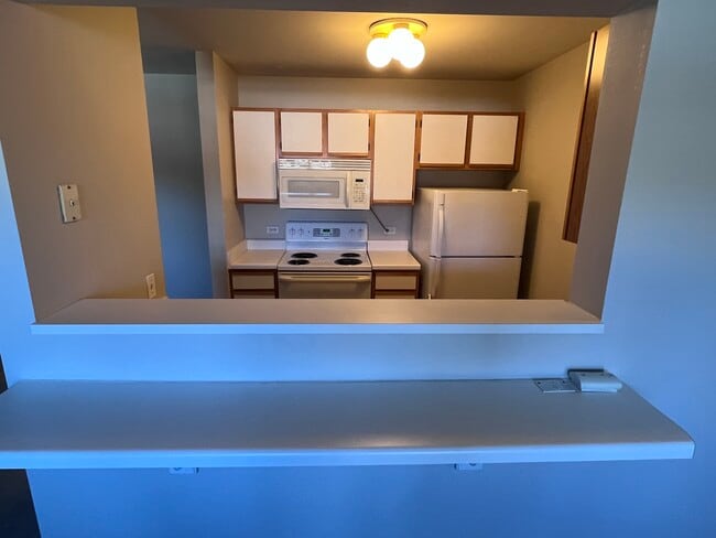 Building Photo - 330 Cunat Blvd