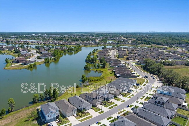 Building Photo - 6728 Great Bear Dr