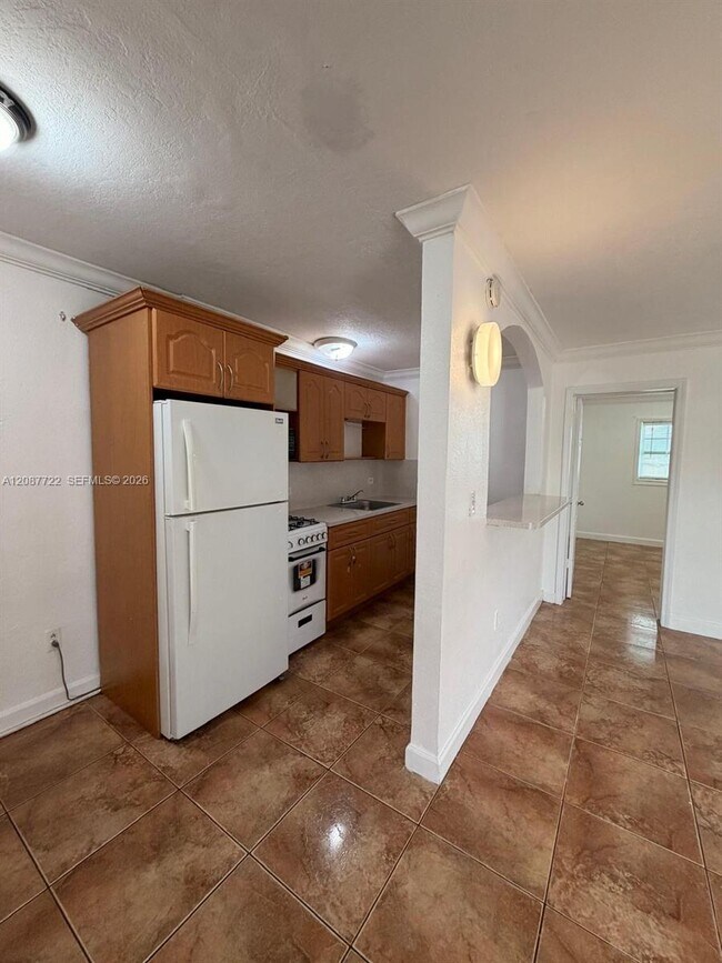 Building Photo - 7000 SW 23rd St