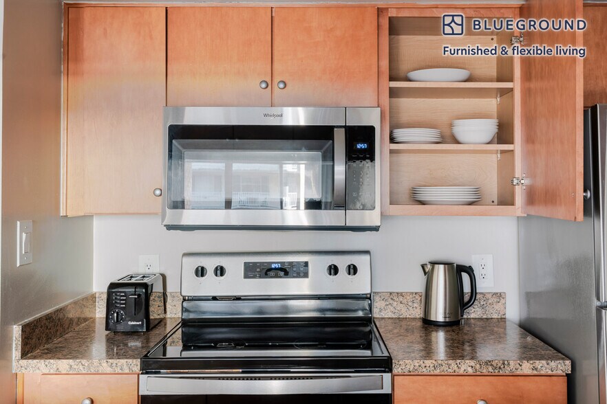 Building Photo - 2140 L St NW