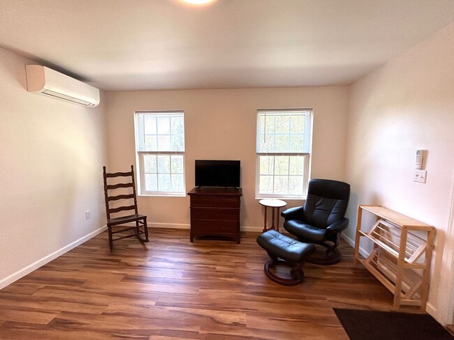 Building Photo - West AVL - Furnished Basement Efficiency