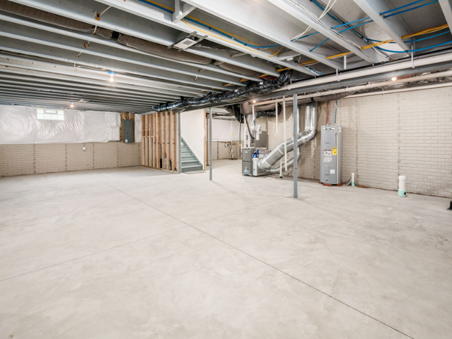 Building Photo - 2235 Acorn Ln