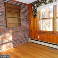 Building Photo - 14109 Buchanan Trail W