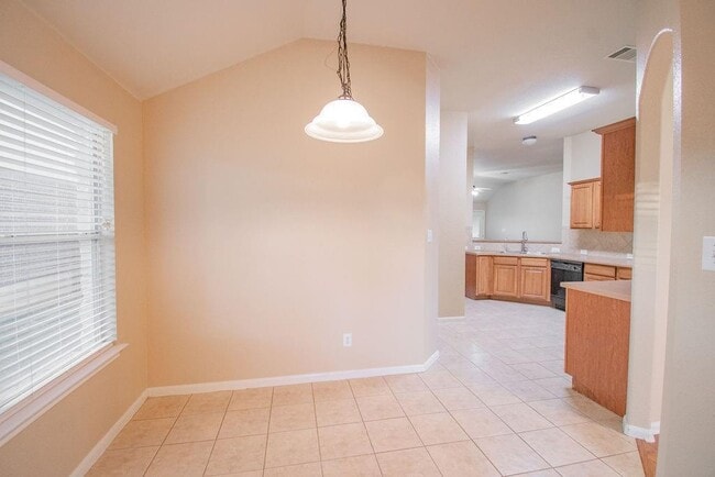 Building Photo - 312 Pheasant Ridge Dr