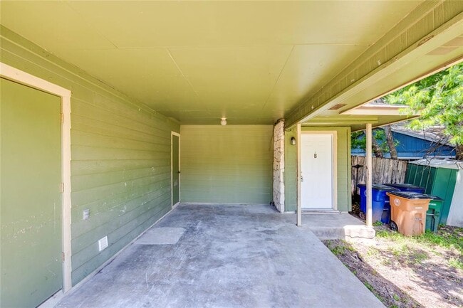 Building Photo - 5208 Bogey Ct