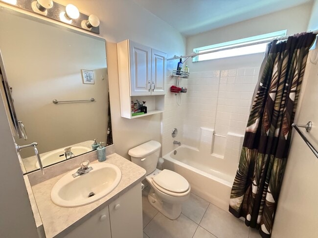 Building Photo - 5338 NW South Crisona Cir