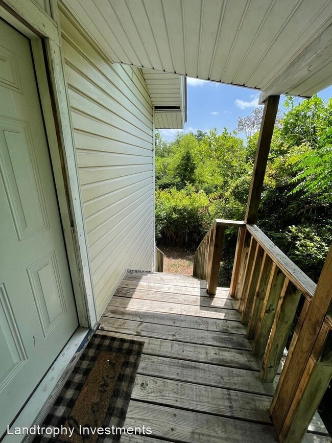 Building Photo - 1 br, 1 bath House - 713 W Georgia Ave