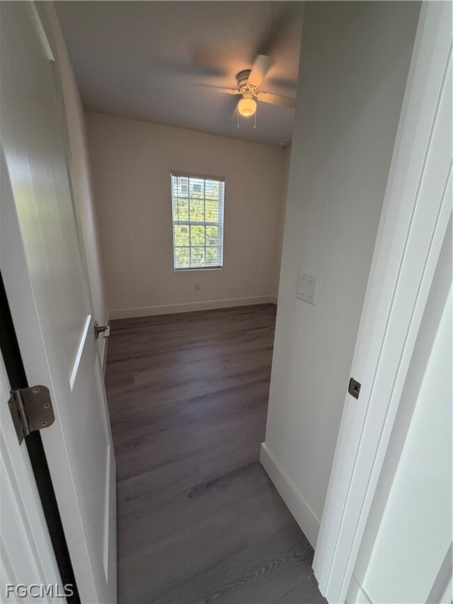 Building Photo - 723 Ivan Ave S