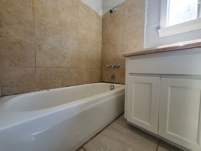 Building Photo - Affordable Remodeled 2 bedroom, 1 bathroom home COMING SOON!