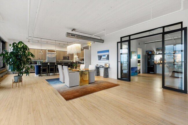 Building Photo - 290 Market St