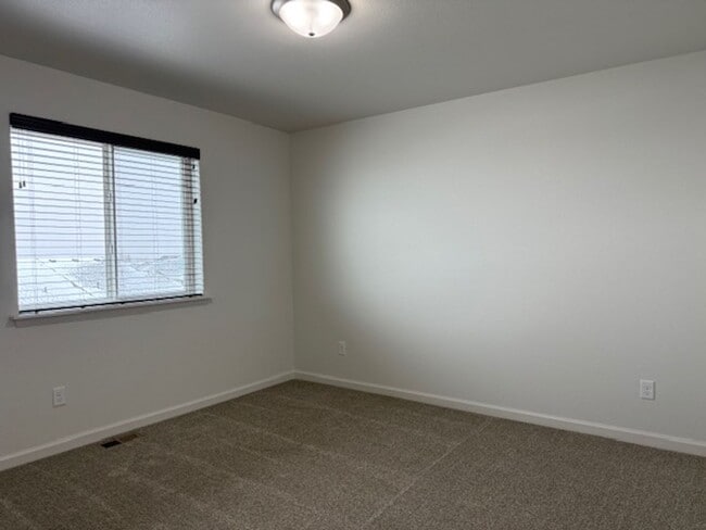 Building Photo - Fully Upgraded Executive Home For Lease