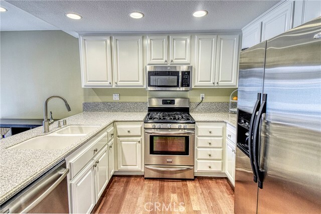 Building Photo - 24911 Laguna Vista