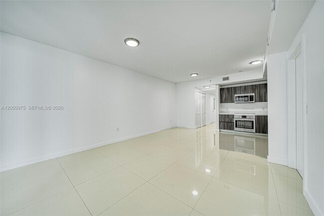 Building Photo - 488 NE 18th St