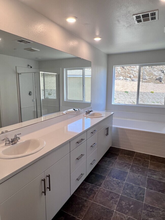 Building Photo - 30284 Truckee Cir