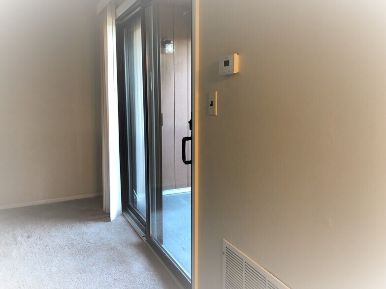 Building Photo - 106 Keystone Ct