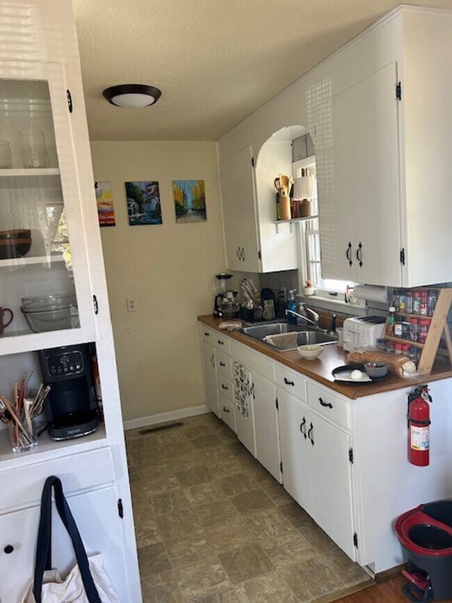 Building Photo - 1716 Tennessee St