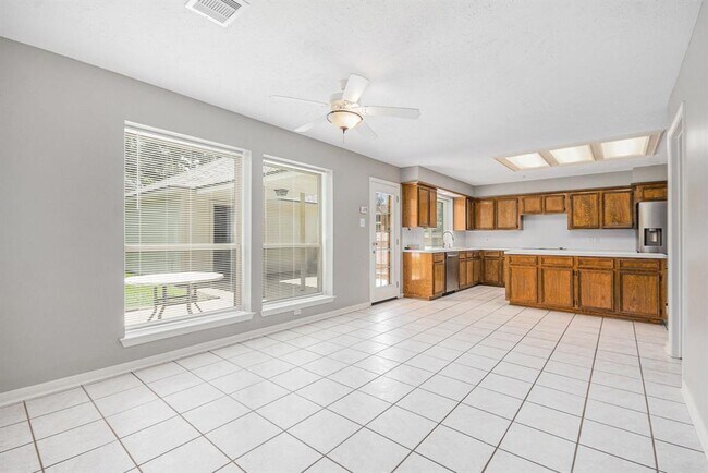 Building Photo - 4105 Pebble Beach Dr