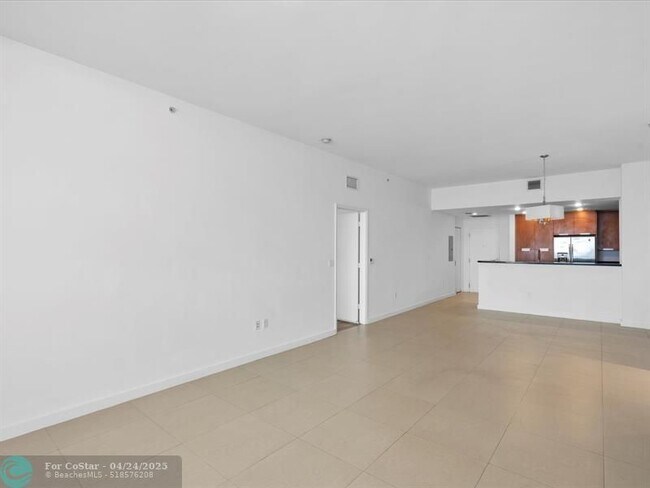 Building Photo - 7901 Hispanola Ave