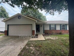 Building Photo - 1688 Knightwood Ln