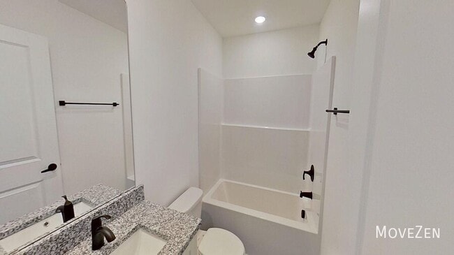 Building Photo - 275 Vanderbilt Rd