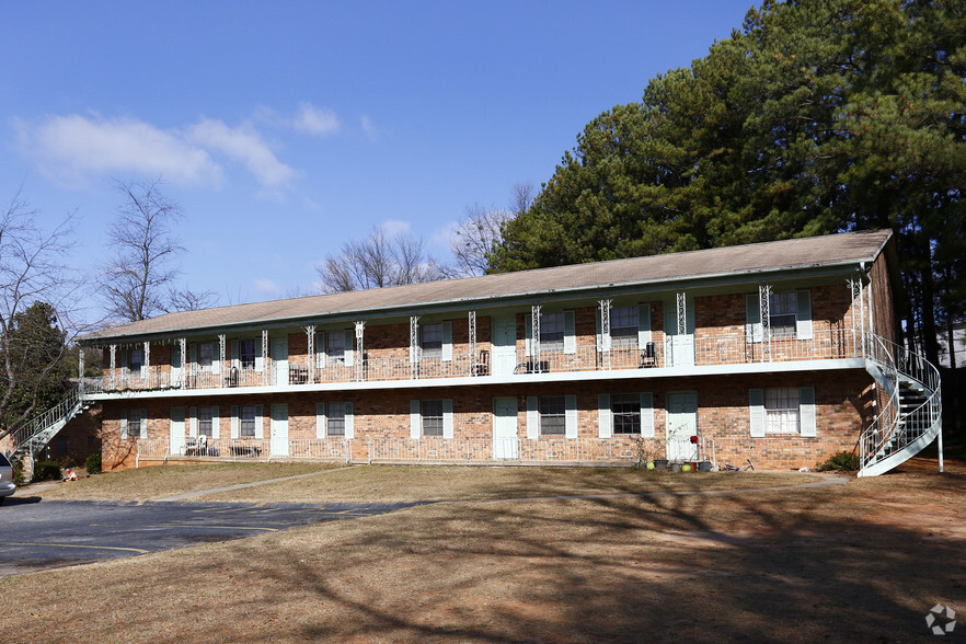 Primary Photo - Shallowford Arms Apartments