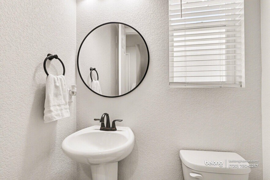 Building Photo - 18100 E 96th Pl