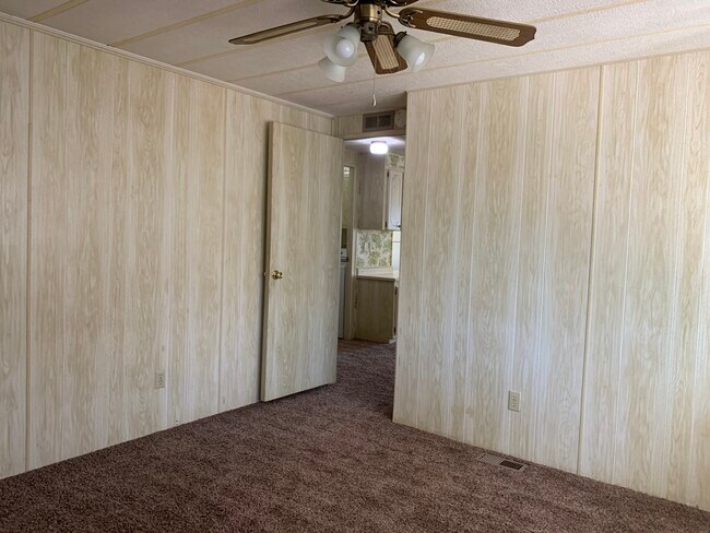 Building Photo - 1671 Cabrillo Dr