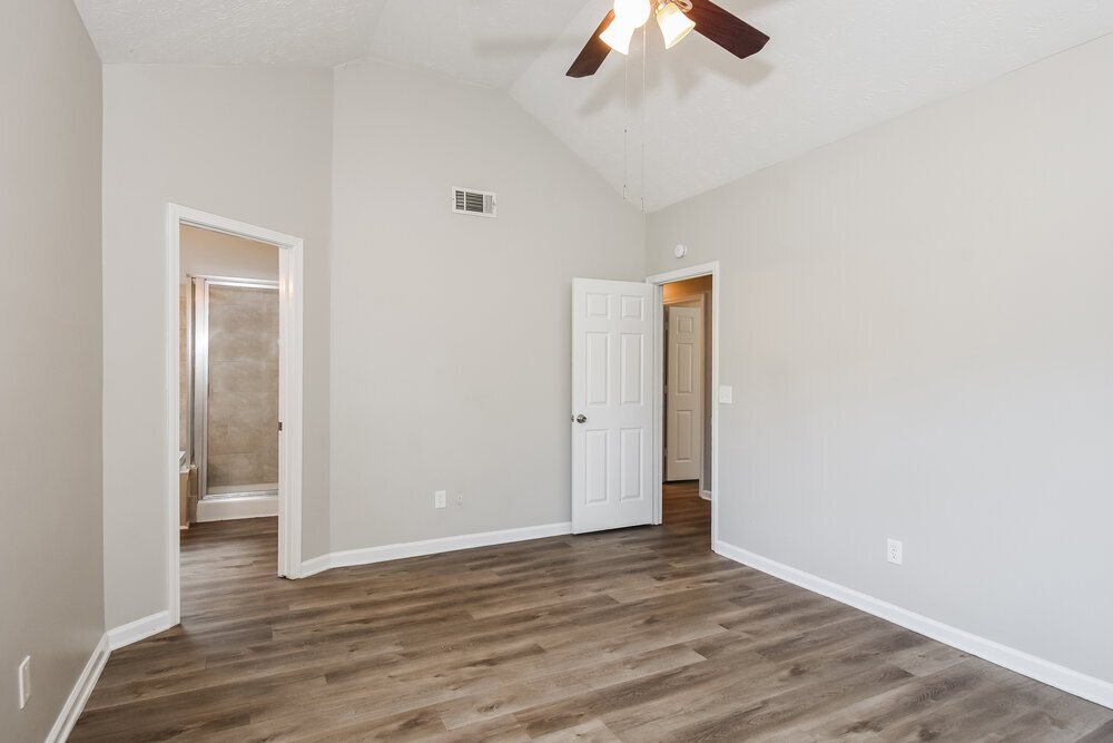 Building Photo - 2057 Wedgewood Dr