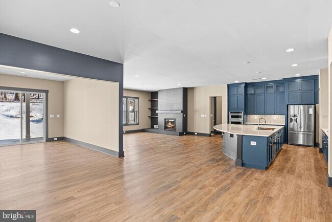Building Photo - 395 Quiet Crk Dr