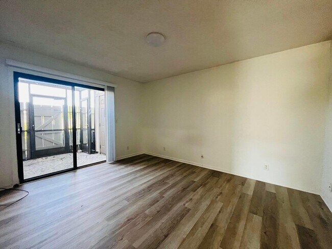 Building Photo - 11877 Sturbridge Ln