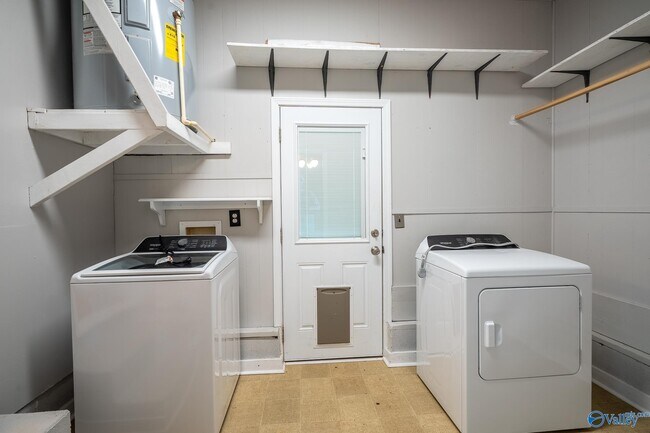 Building Photo - 912 Mountain Gap Rd SE