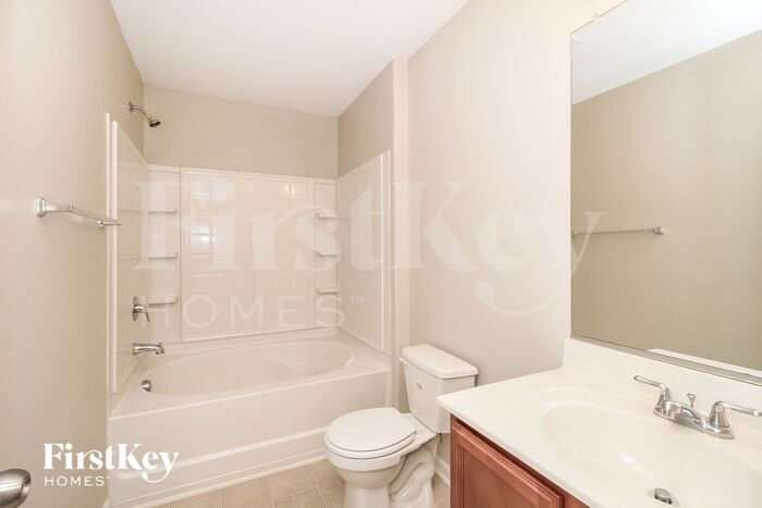 Building Photo - 5350 Gyddie Dr
