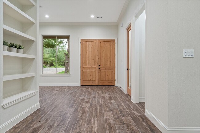 Building Photo - 25103 W Tara Plantation Dr