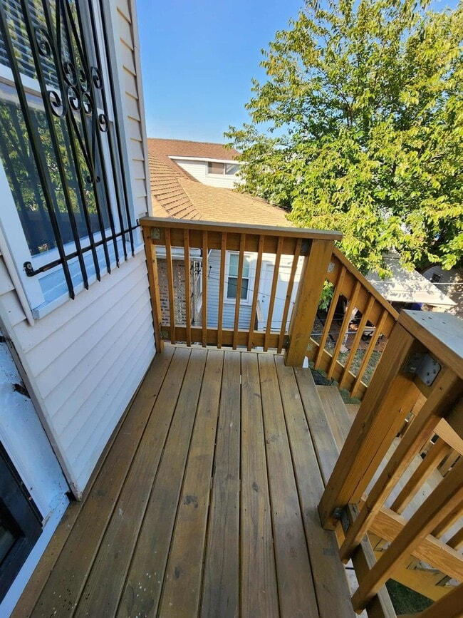 Building Photo - 7553 S Luella Ave