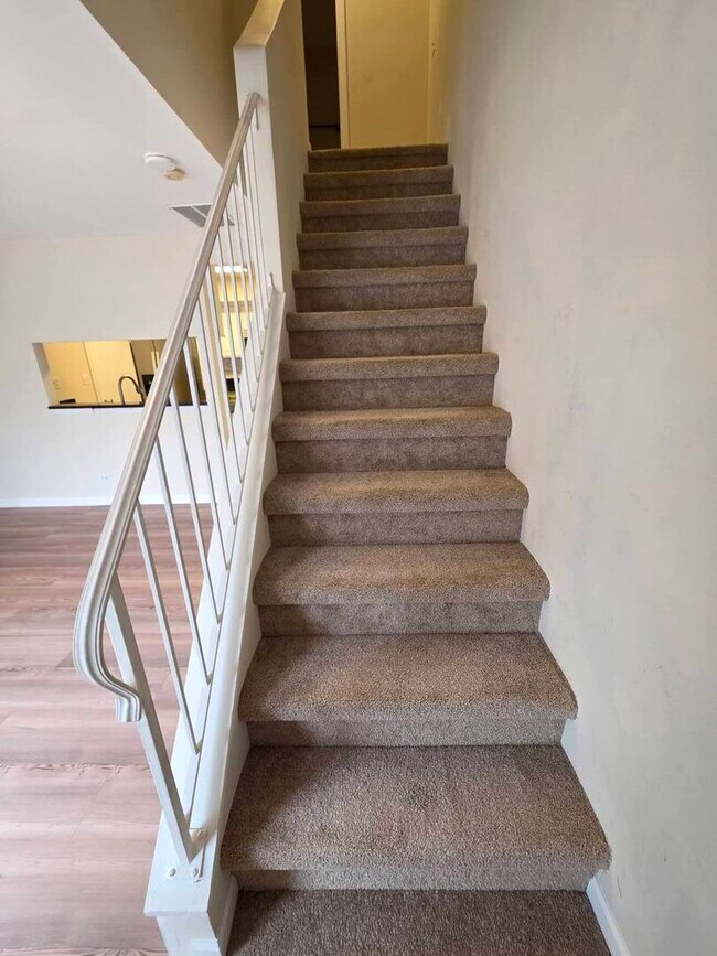 Building Photo - 482 Betsy Ross Ct