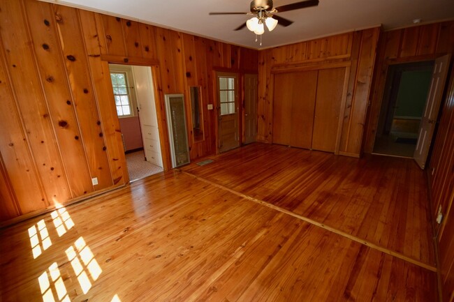 Building Photo - Large Home Close to Downtown Ruston